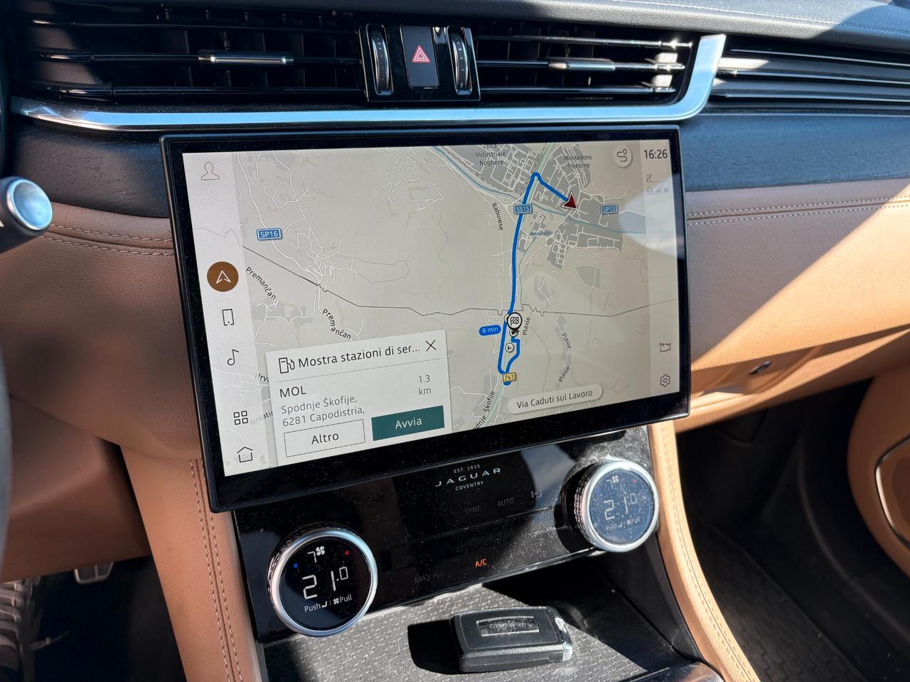 Jaguar F-Pace 2.0 D 163 CV AWD aut. SE in Garanzia