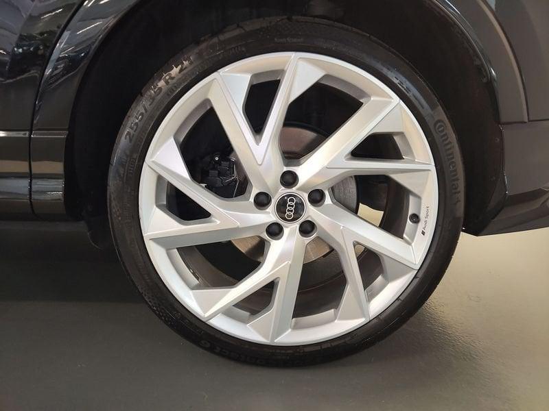 Audi Q3 RS SPB quattro S tronic