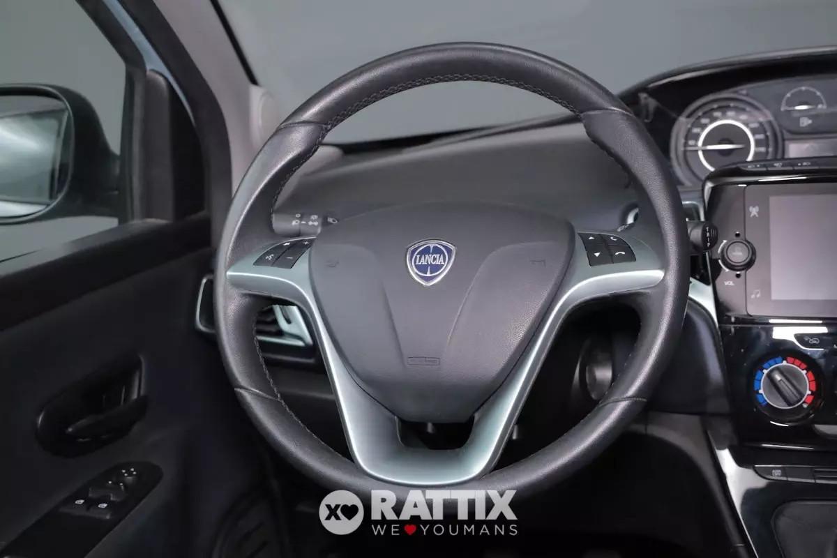 Lancia Ypsilon 1.0 Firefly Hybrid 70CV Platino