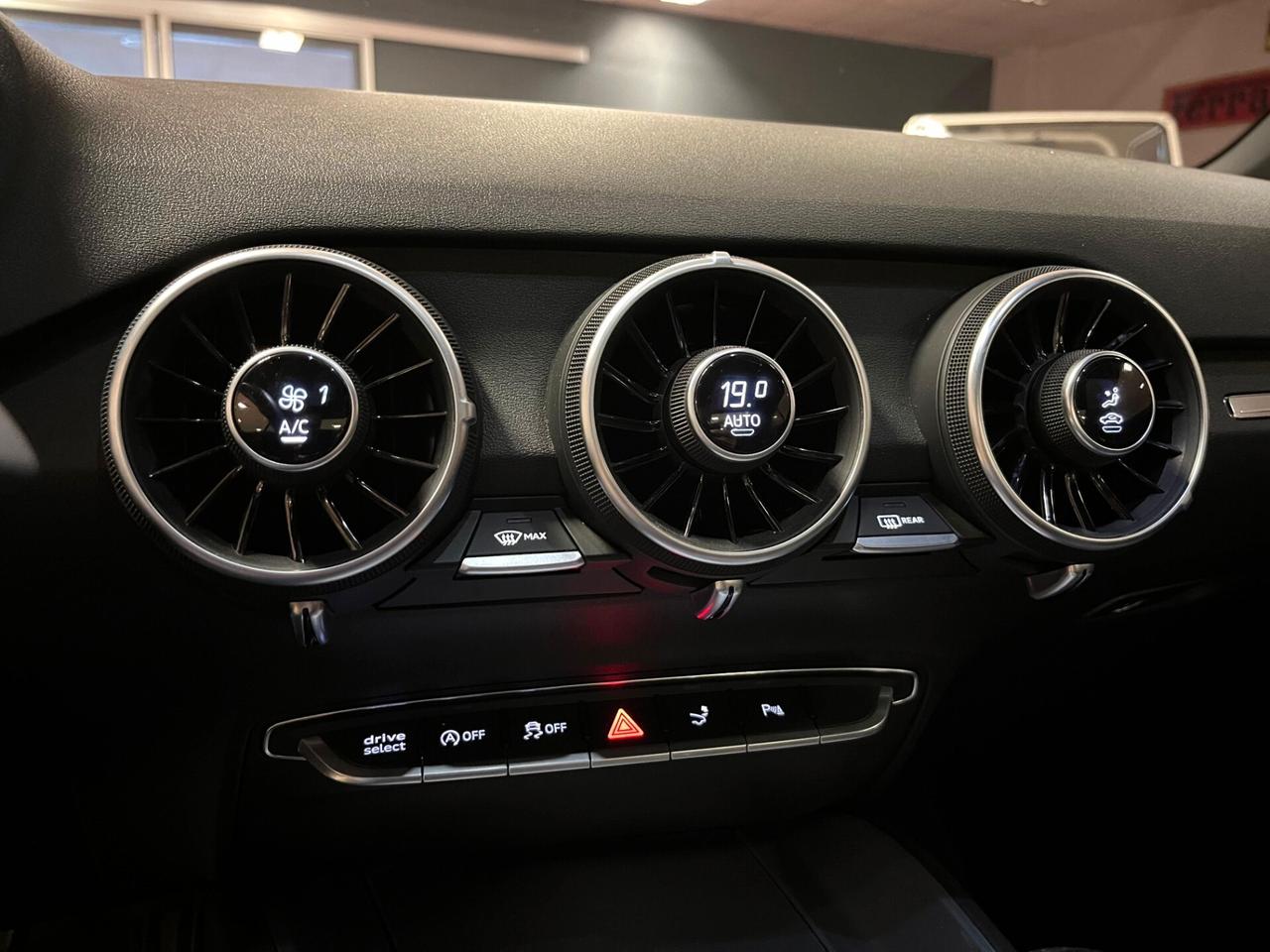Audi TT Coupé 2.0 TDI ultra S line