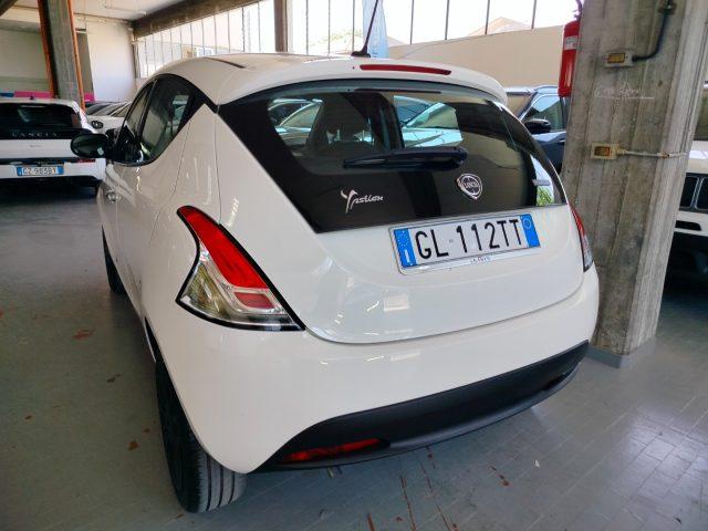 LANCIA Ypsilon 1.0 Hybrid Silver