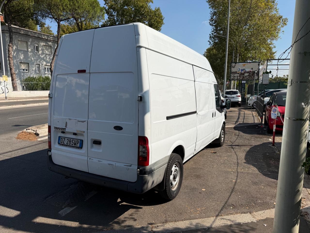 Ford Transit Courier 350l VAN 2.2.