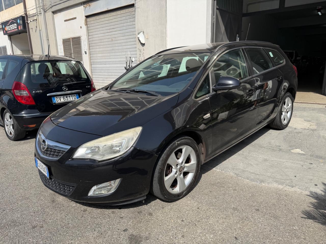 Opel Astra 1.7 CDTI 110CV Sports Tourer Cosmo 2011
