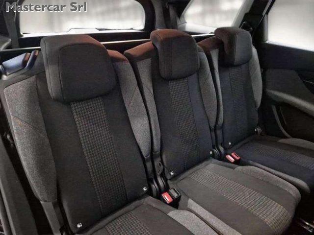 PEUGEOT 5008 7 POSTI 1.5 bluehdi Business EAT8 - GF870RZ