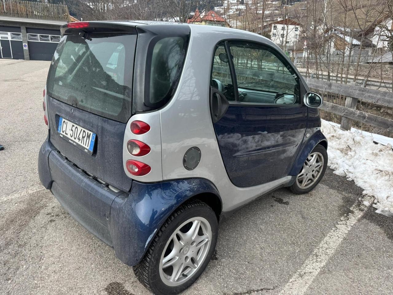Smart ForTwo 700 coupé passion (45 kW) SI NEOPATENTATI