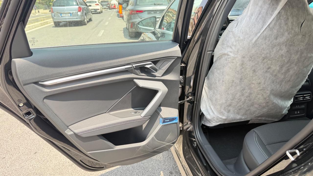 Audi A3 SPB 35 TDI S tronic S line edition LED NAVI COCKPIT KAMERA 360 TETTO APRIBILE PACCHETTO LUCI AMBIENT