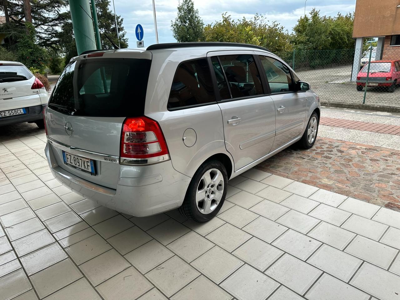 Opel Zafira 1.9 CDTI 120CV 7 POSTI AUT. (12 RATE)