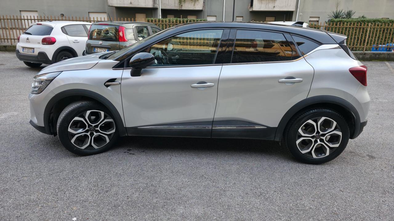 Renault Captur TCe 100 CV Intens