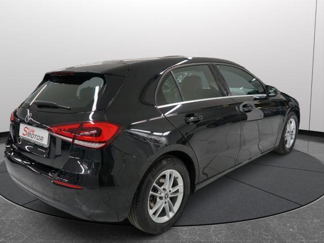 MERCEDES-BENZ A 180 d Automatic Business UFFICIALE UNIPROP.