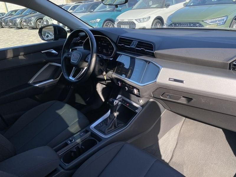 Audi Q3 SPB Business 2.0 TDI 150CV S-Tronic 35 Tetto