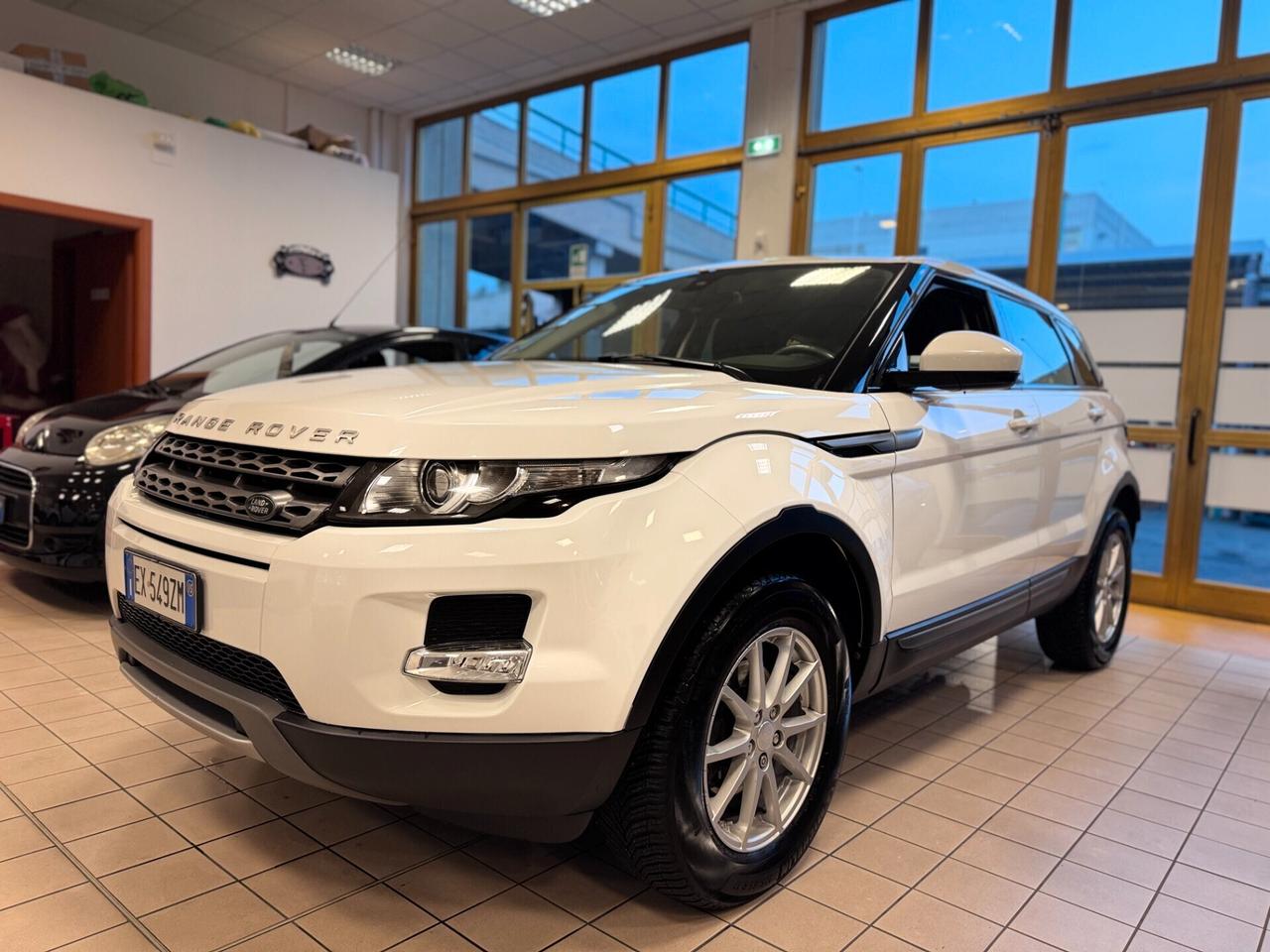 Land Rover Range Evoque 2.2 TD4 5p. Dynamic