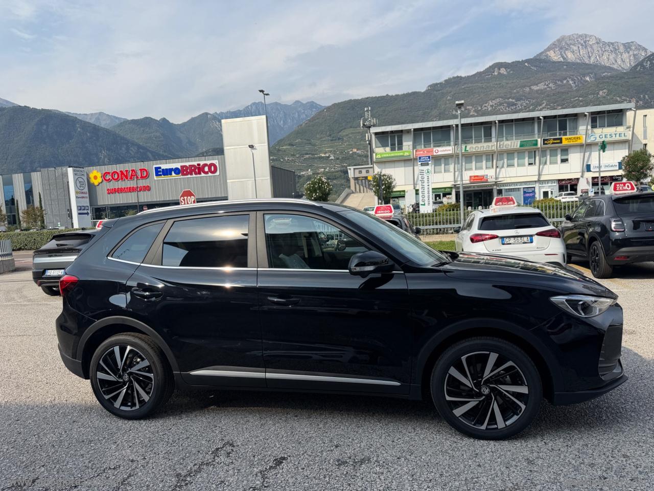 MG ZS Hybrid+ Luxury TETTO APRIBILE PANORAMICO