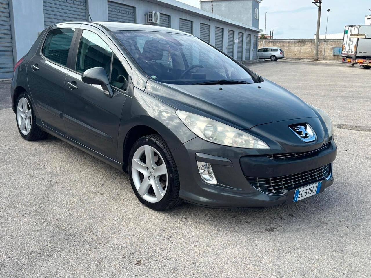 Peugeot 308 1.6 HDi 110CV 5p.