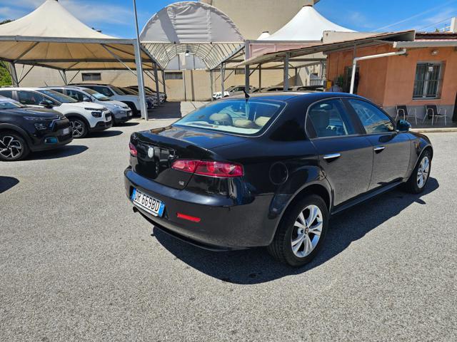 ALFA ROMEO 159 1.9 JTDm 16V Distinctive