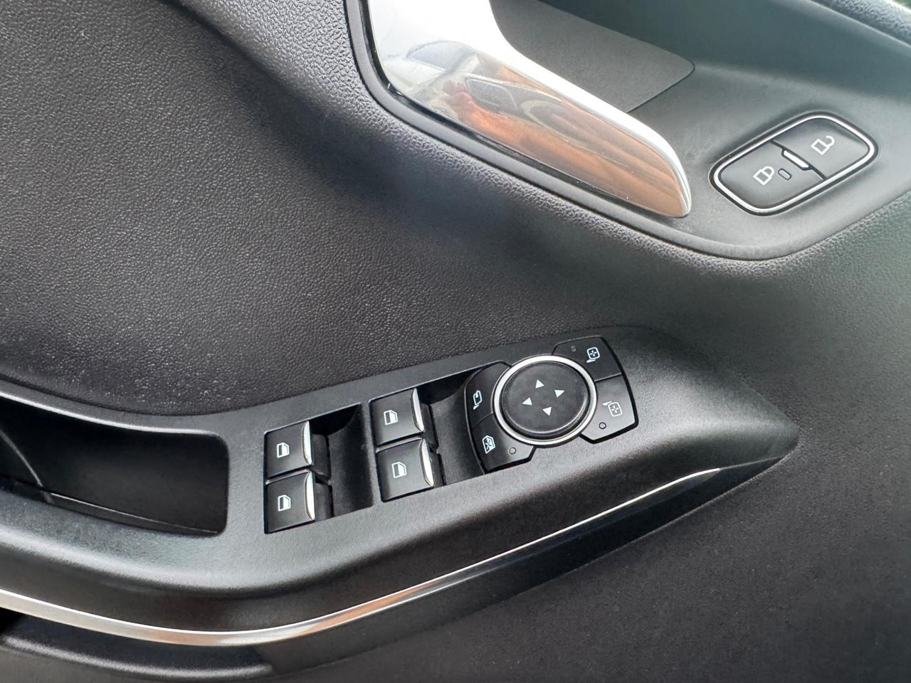 Ford Fiesta 1.1 benzina idonea ai neopatentati