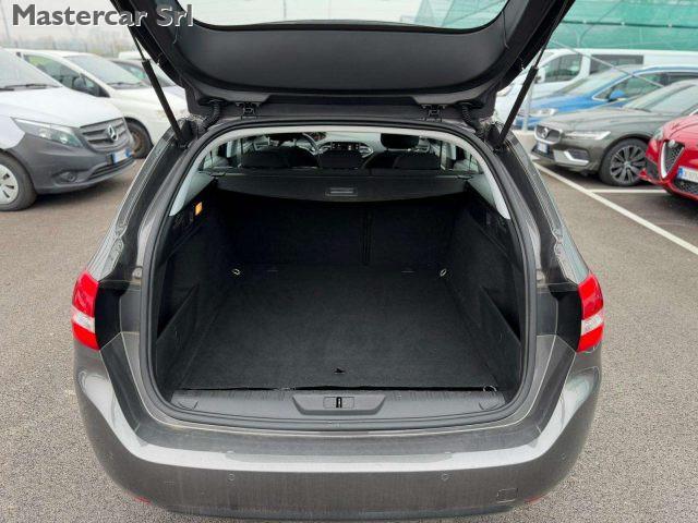 PEUGEOT 308 308 II 2018 SW SW 1.5 bluehdi s tg : GB443HF