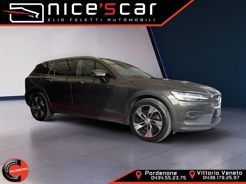 Volvo V60 Cross Country B4 (d) AWD Geartronic