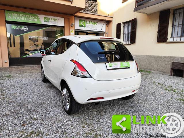 LANCIA Ypsilon 1.2 69 CV 5 porte GPL Ecochic Gold NEOPATENTATI