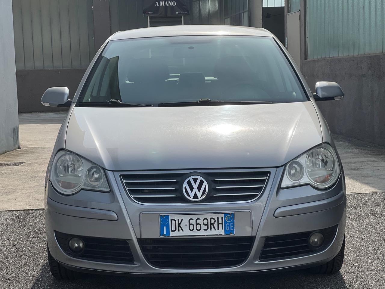 Volkswagen Polo 1.4 benz per NEOP - Garanzia 12 Mesi