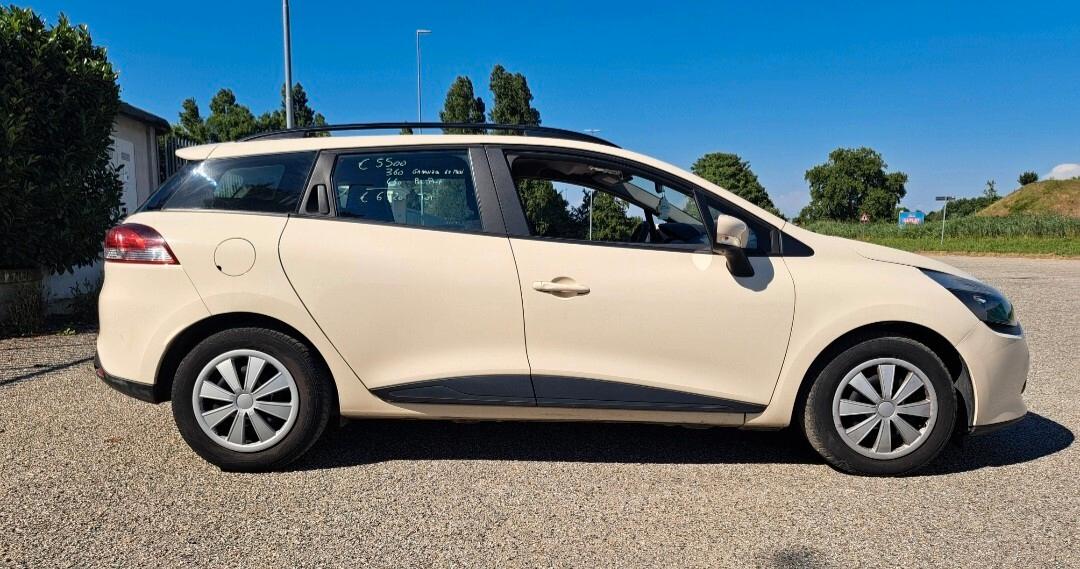 Renault Clio Sporter 1.2 75CV Zen