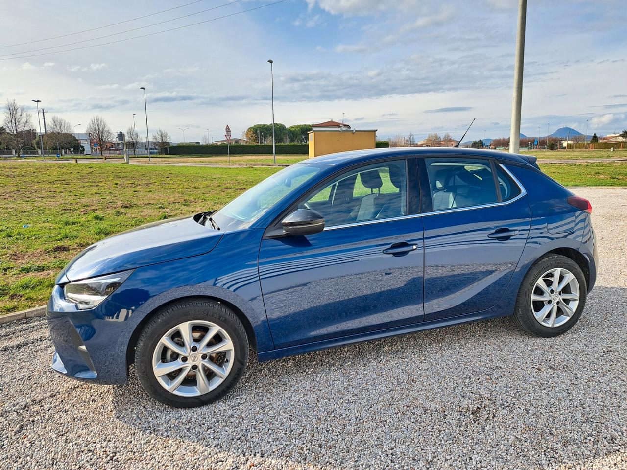 Opel Corsa 1.2 Elegance 75cv NEOPATENTATI GARANZIA