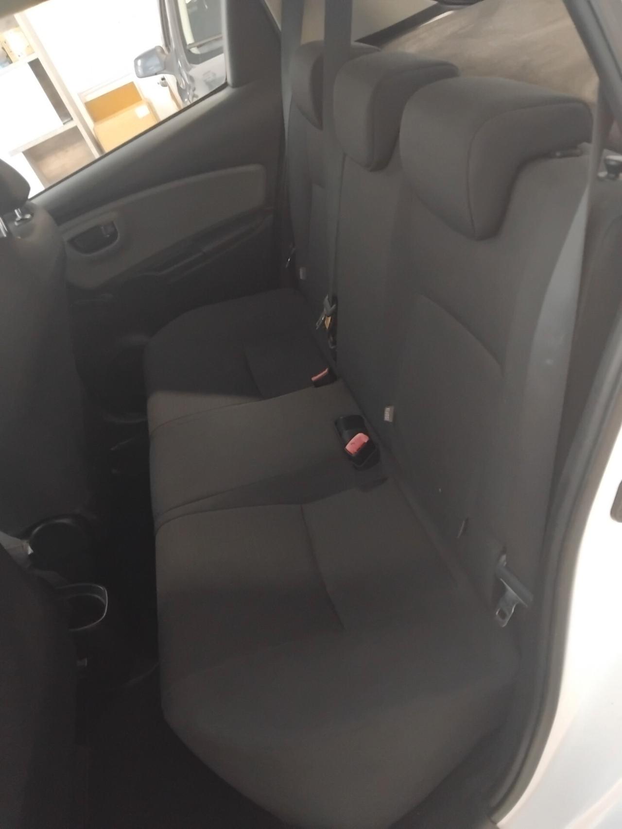 Toyota Yaris 1.0 5 porte Lounge