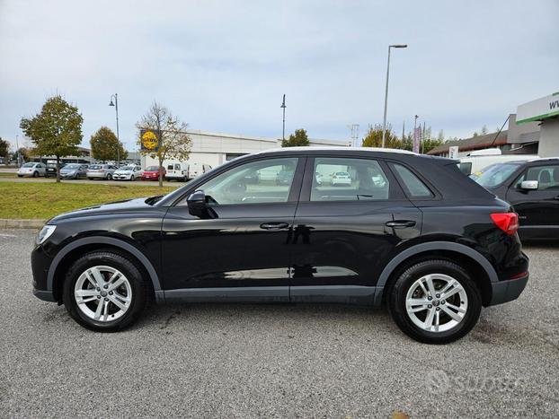 AUDI Q3 35 TDI S tronic Business