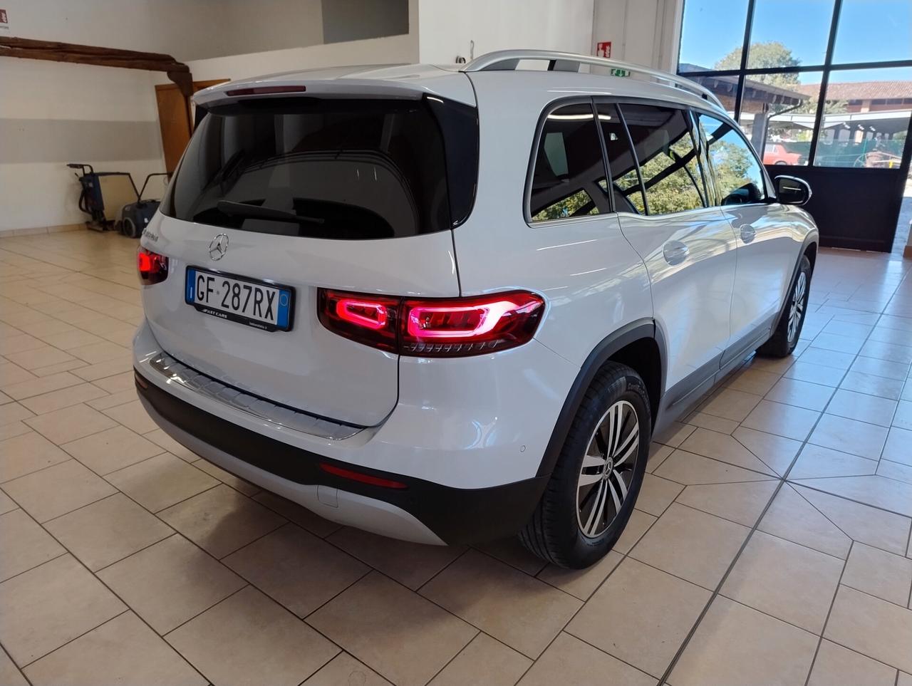 MERCEDES GLB 180d Sport Plus- 2021