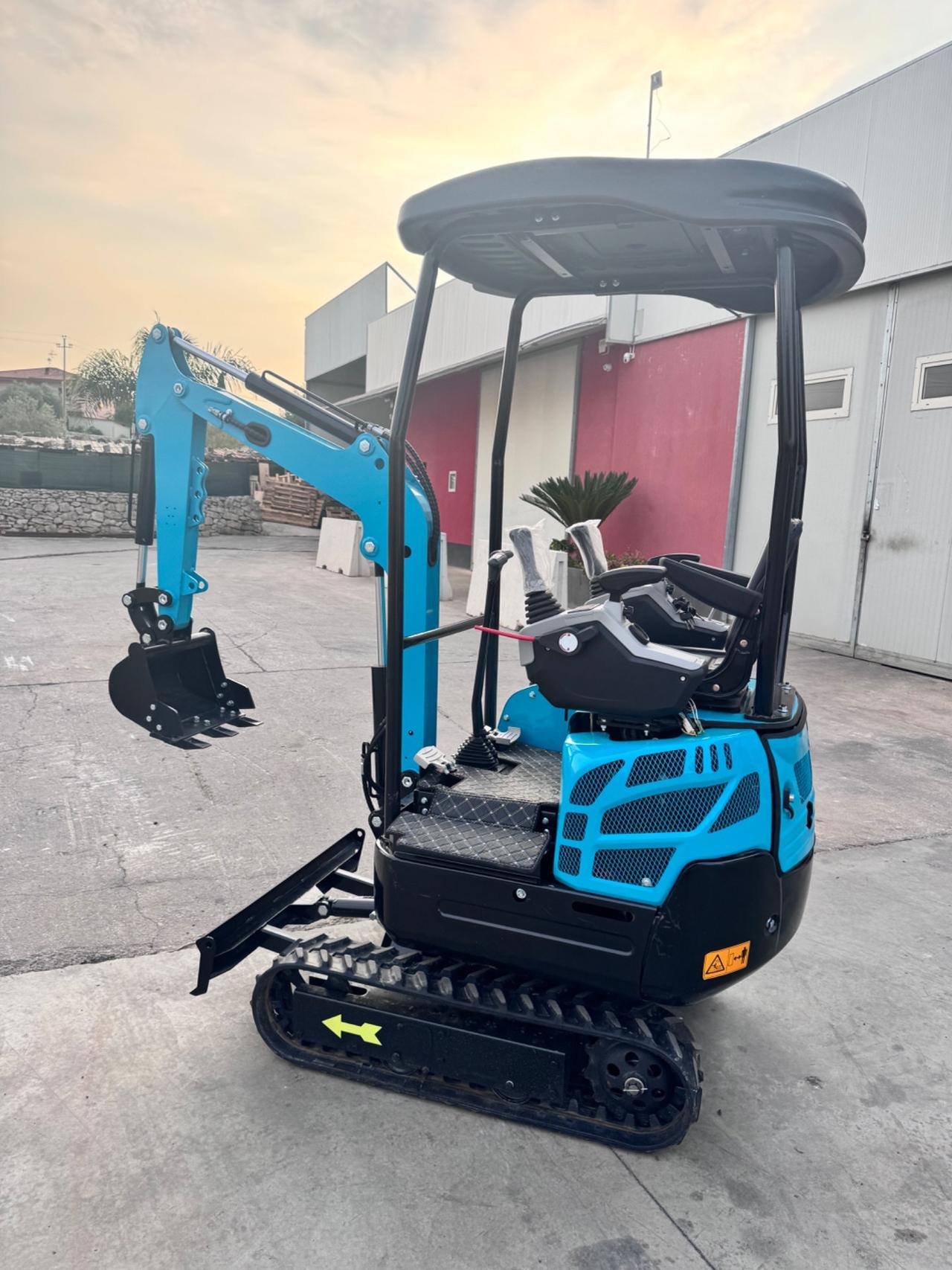 Miniescavatore JCP 15 qli nuovo