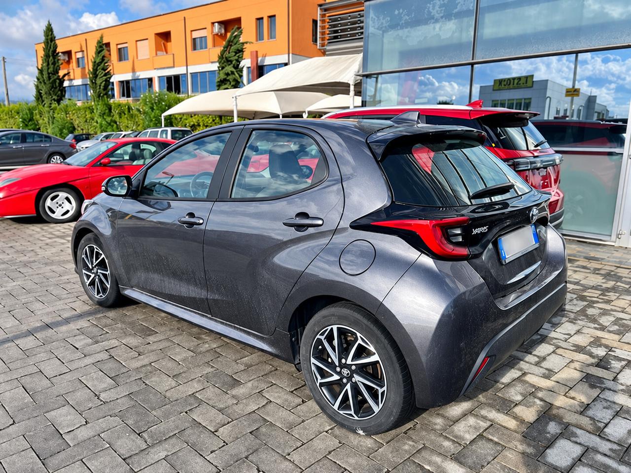 Toyota Yaris 1.5 Hybrid 5 porte Trend