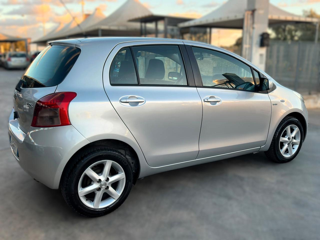 Toyota Yaris 1.4 D-4D 5 porte Sol