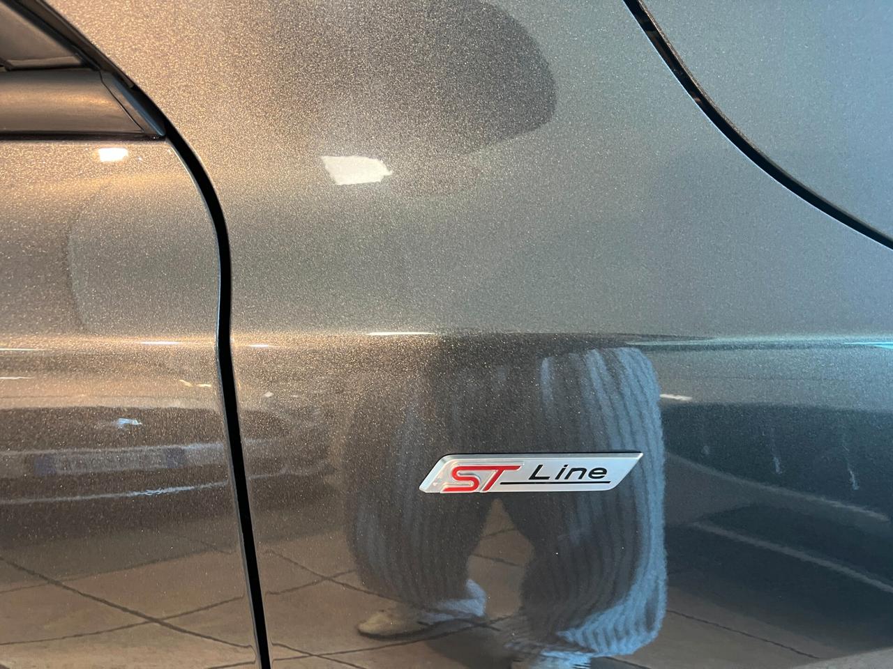 Ford Focus 1.0 EcoBoost Hybrid 125 CV 5p. ST-Line