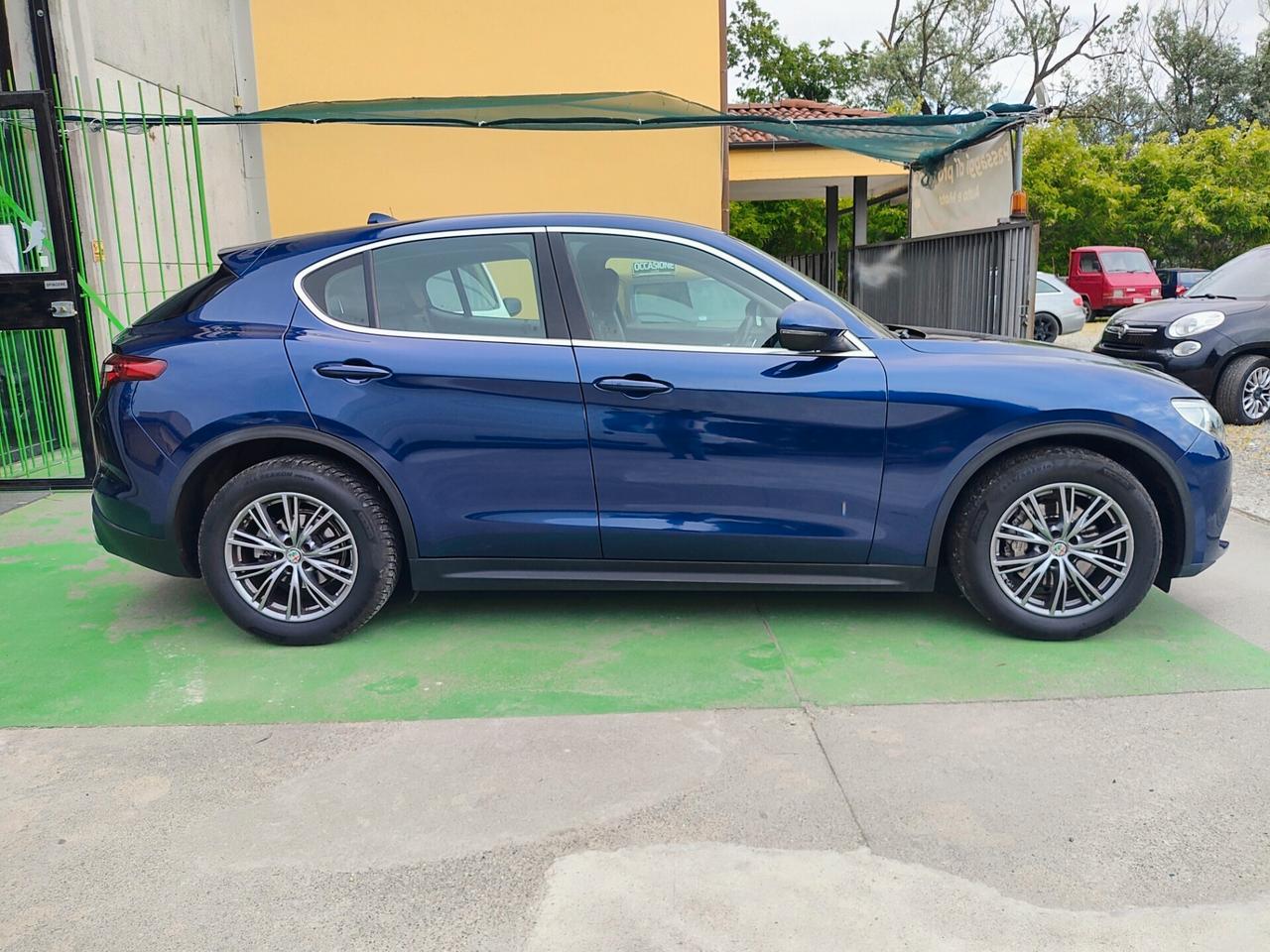 Alfa Romeo Stelvio 2.2 Turbodiesel 180 CV AT8 RWD Super