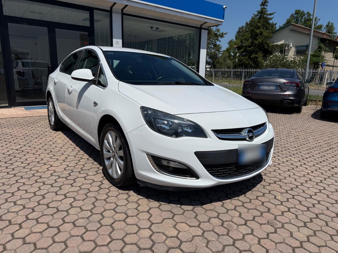 Opel Astra 1.7 CDTI 110CV 5 porte Cosmo