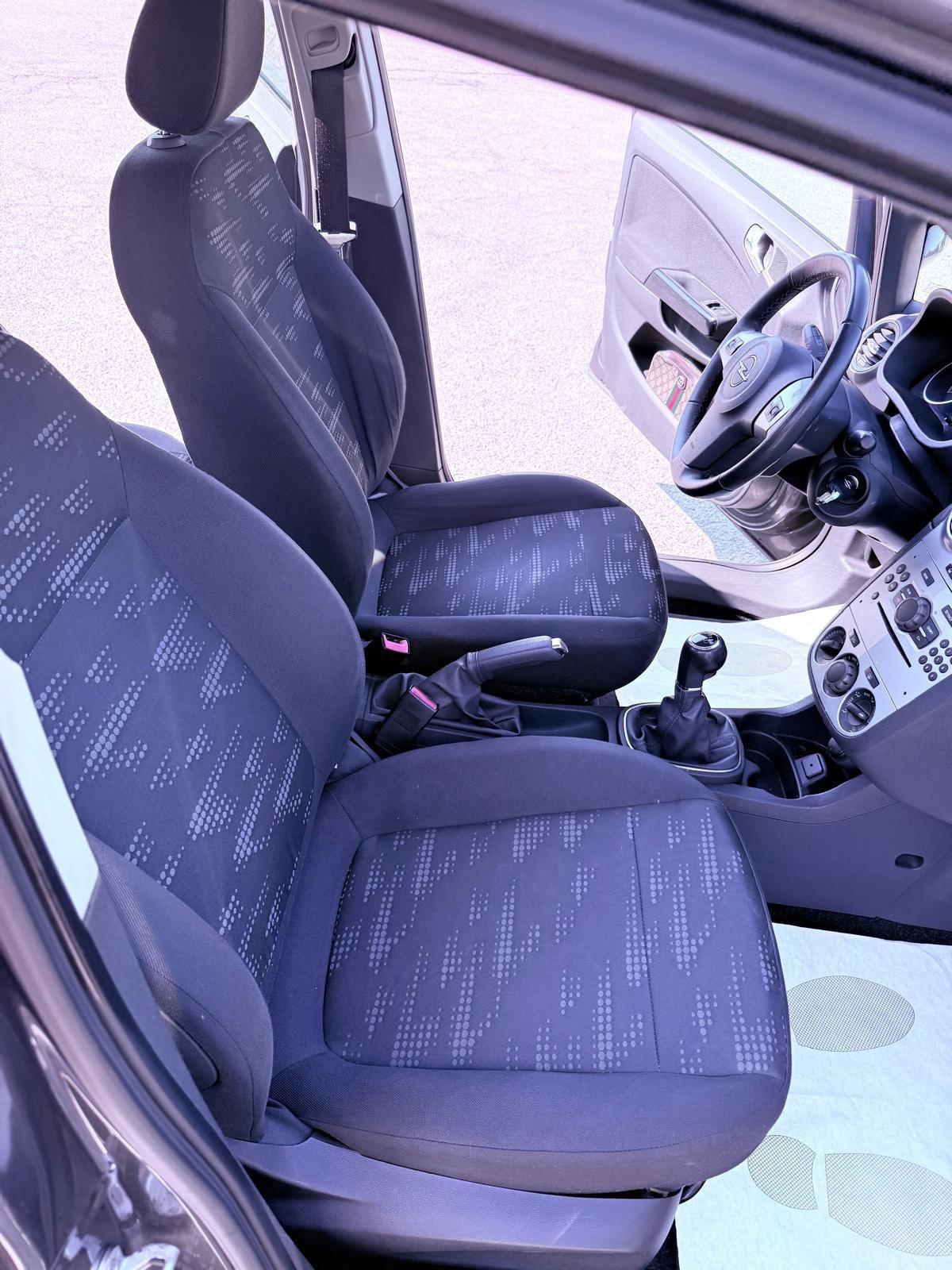 Opel Corsa 1.2 5 porte Ok neopatentati