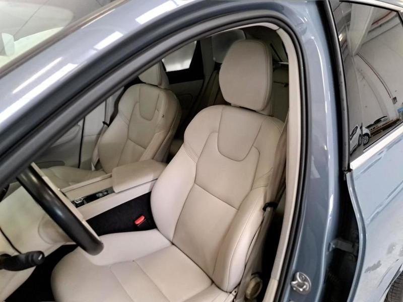 VOLVO XC60 T6 PLUG-IN AWD AUTO RECHARGE INS. EXP SUV