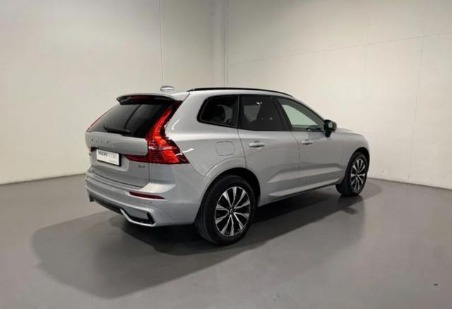 VOLVO XC60 B4 (d) AWD automatico Plus Dark