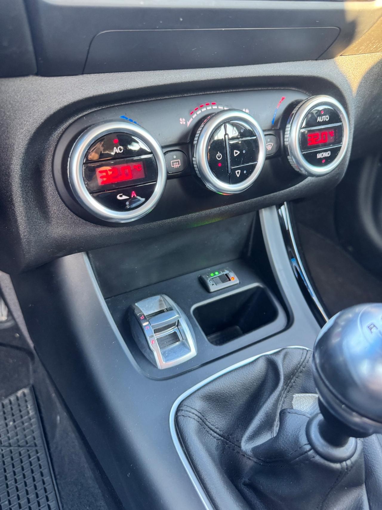 Alfa Romeo Giulietta 1.4 Turbo 120 CV GPL Distinctive