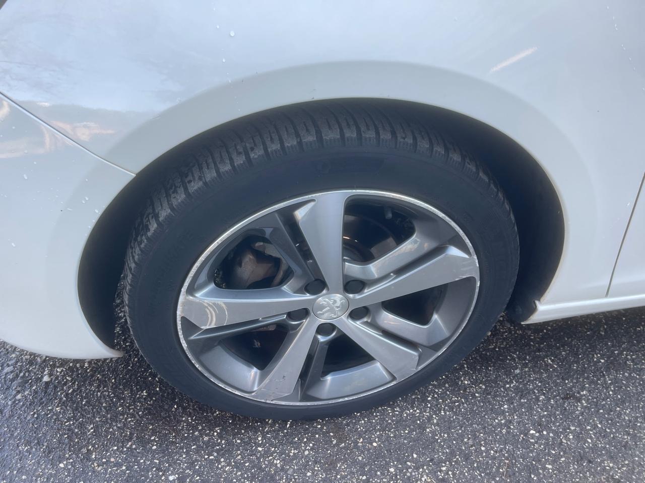 Peugeot 308 BlueHDi 120 S&S EAT6 GT Line