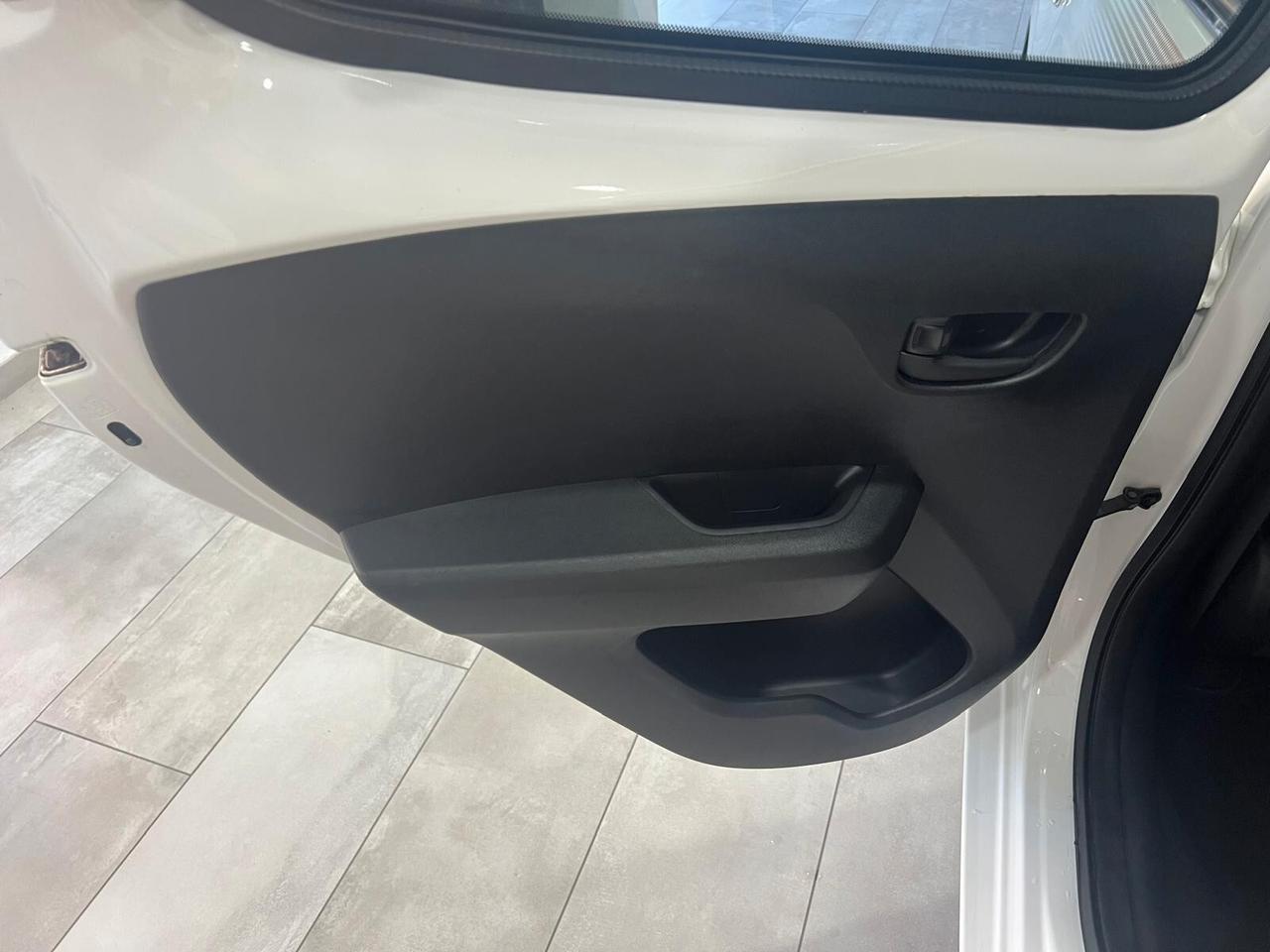 Citroen C1 PureTech 82 5 porte Shine