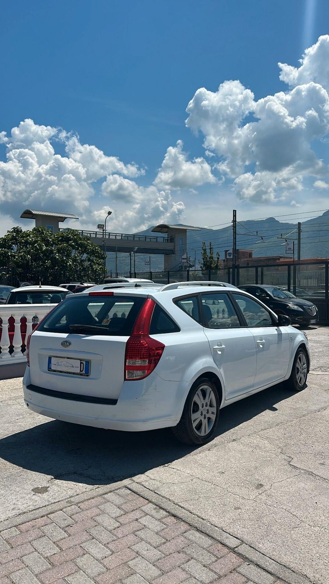 Kia Ceed cee'd Sp. Wag. 1.6 CRDi VGT 115CV EX