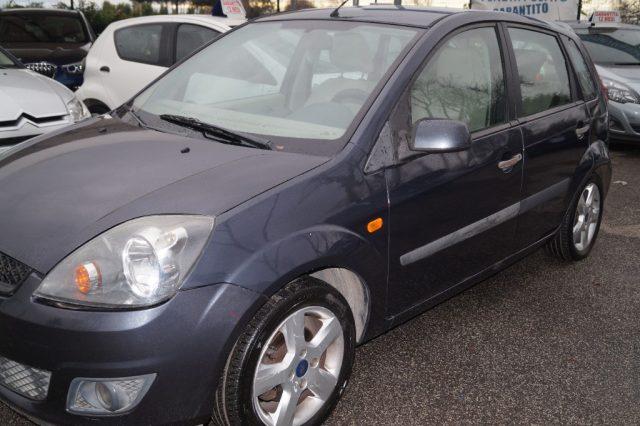 FORD Fiesta 1.2 16V 5p. Ghia