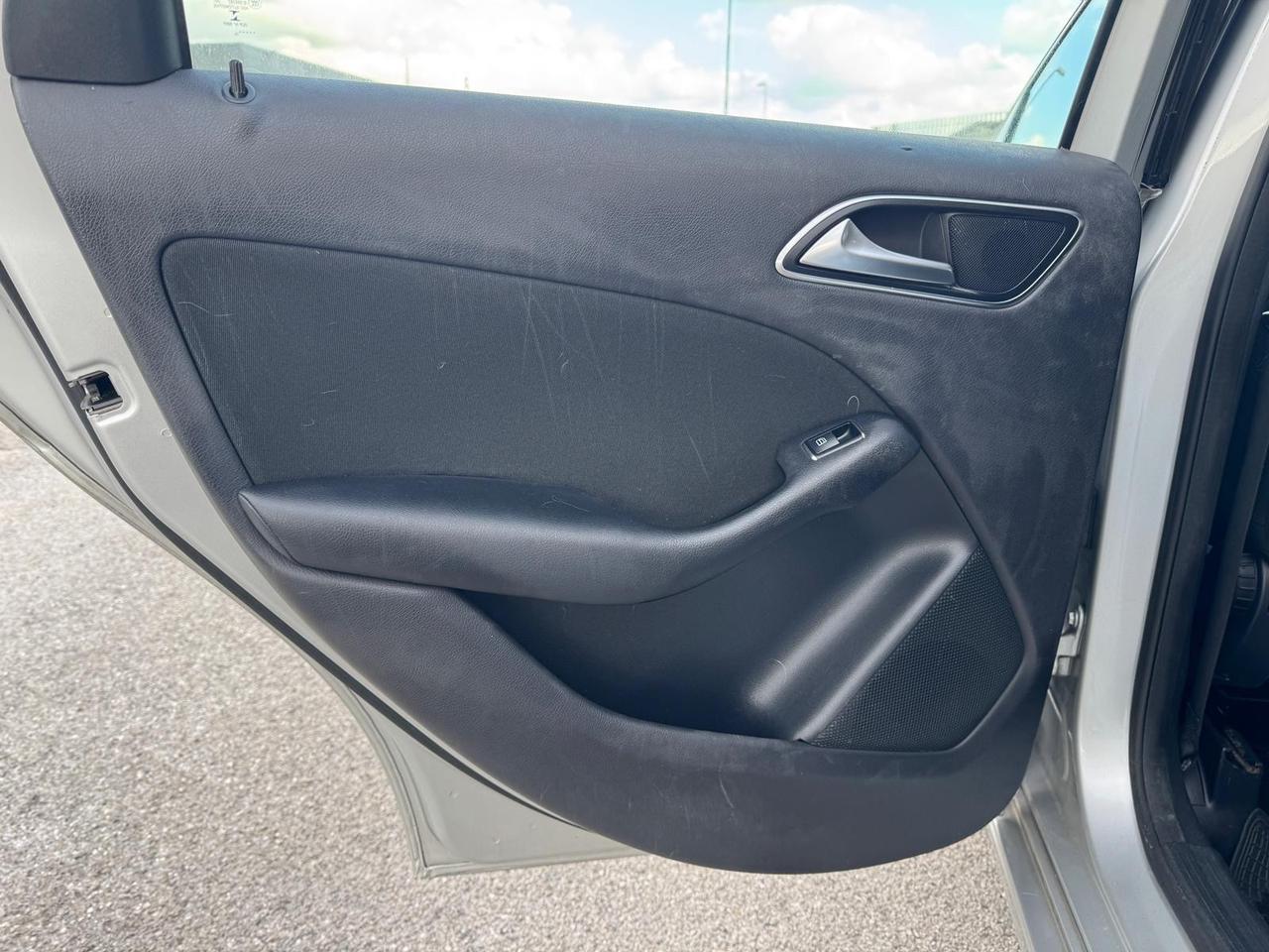 Mercedes-benz B 180 d Premium