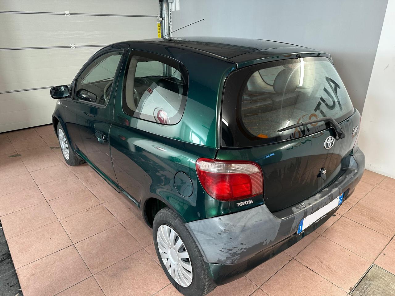 Toyota Yaris 1.0 BENZ NEOPATENTATI