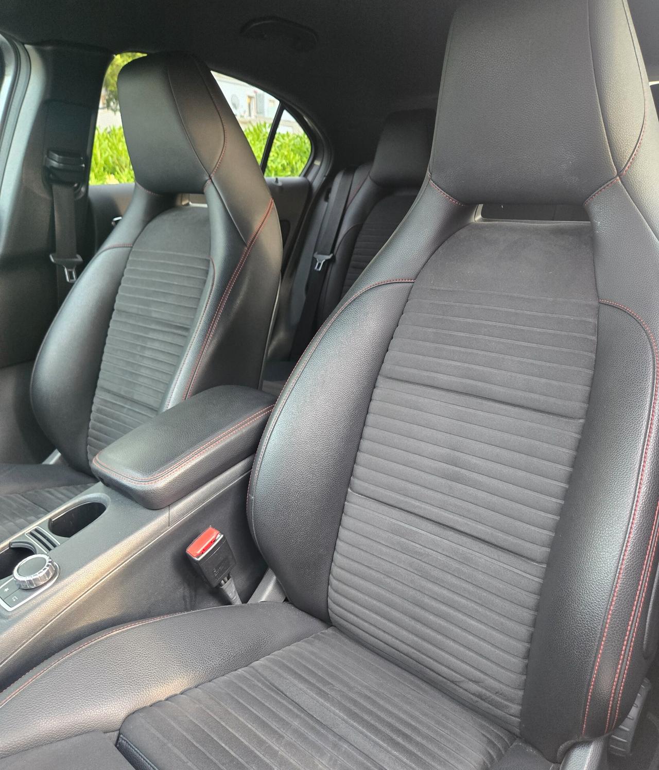 Mercedes-benz A 200 AMG-Line Sport