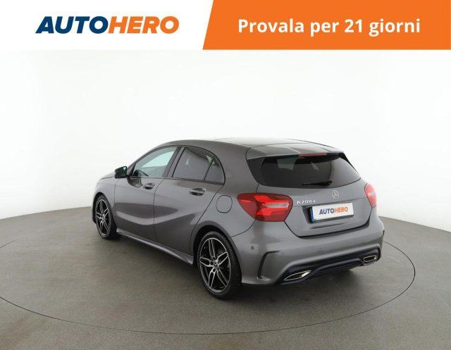 MERCEDES-BENZ A 200 d Automatic Premium