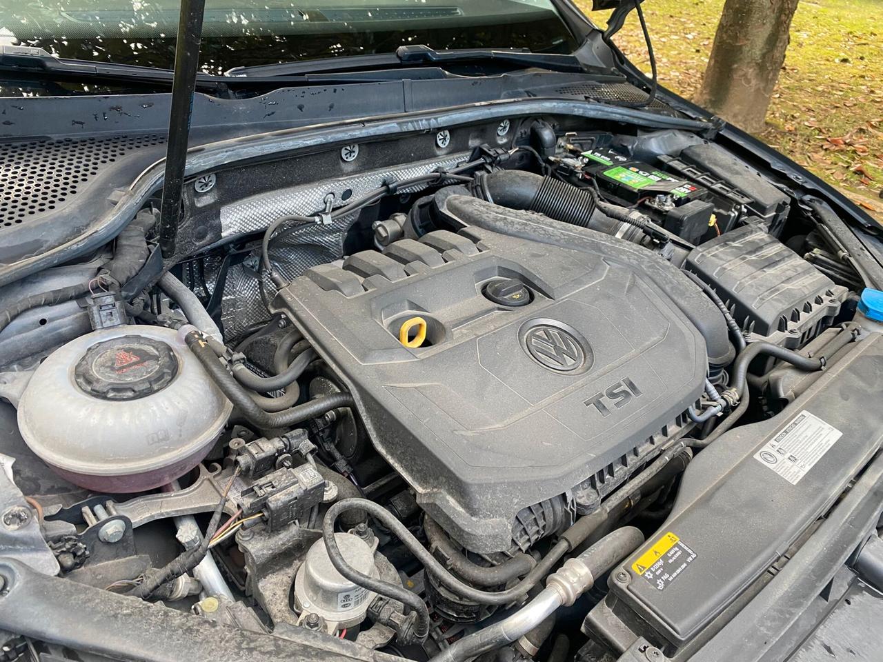 Volkswagen Golf 1.4 TGI DSG 5p. Highline BlueMotion