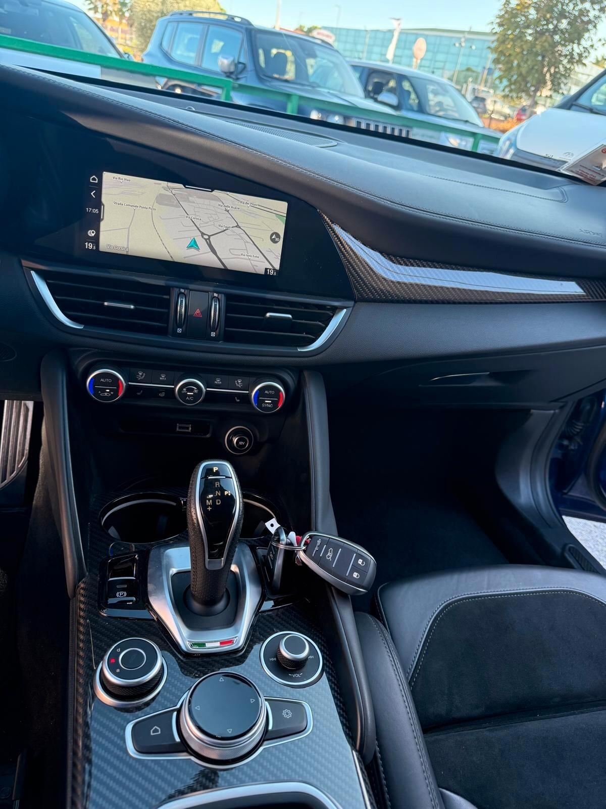 Alfa Romeo Giulia 2.0 280 CV AT8 AWD Q4 Veloce Ti