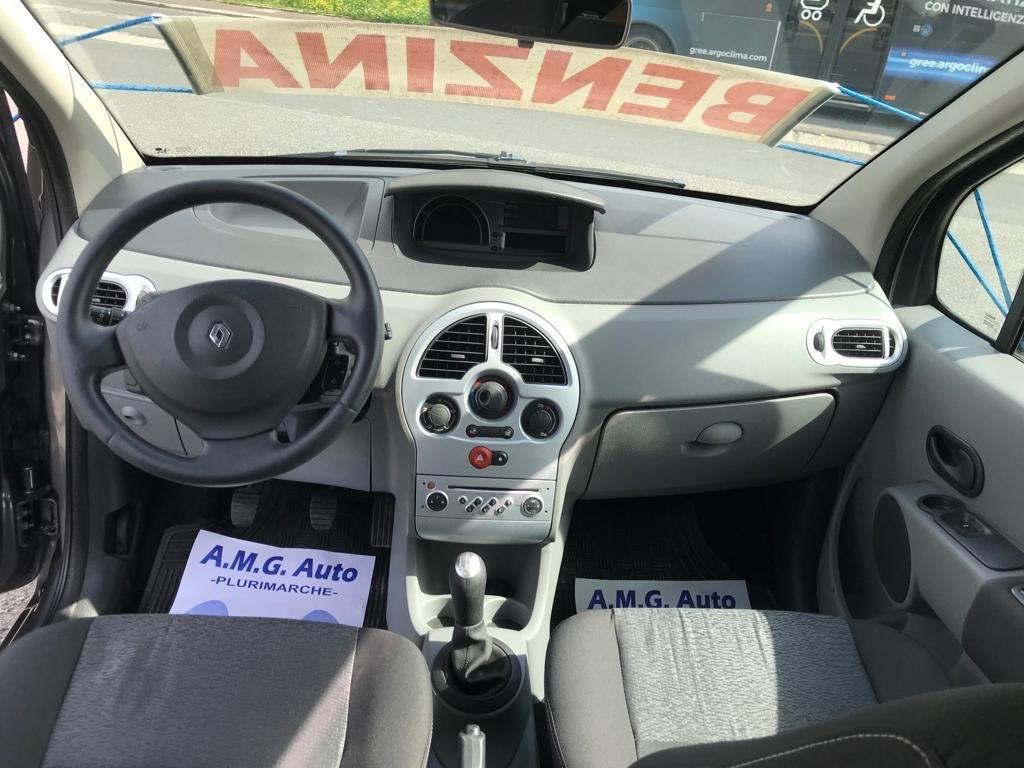 Renault Modus 1.2 16V Yahoo! 75 CV 55 KW auto pari al nuovo