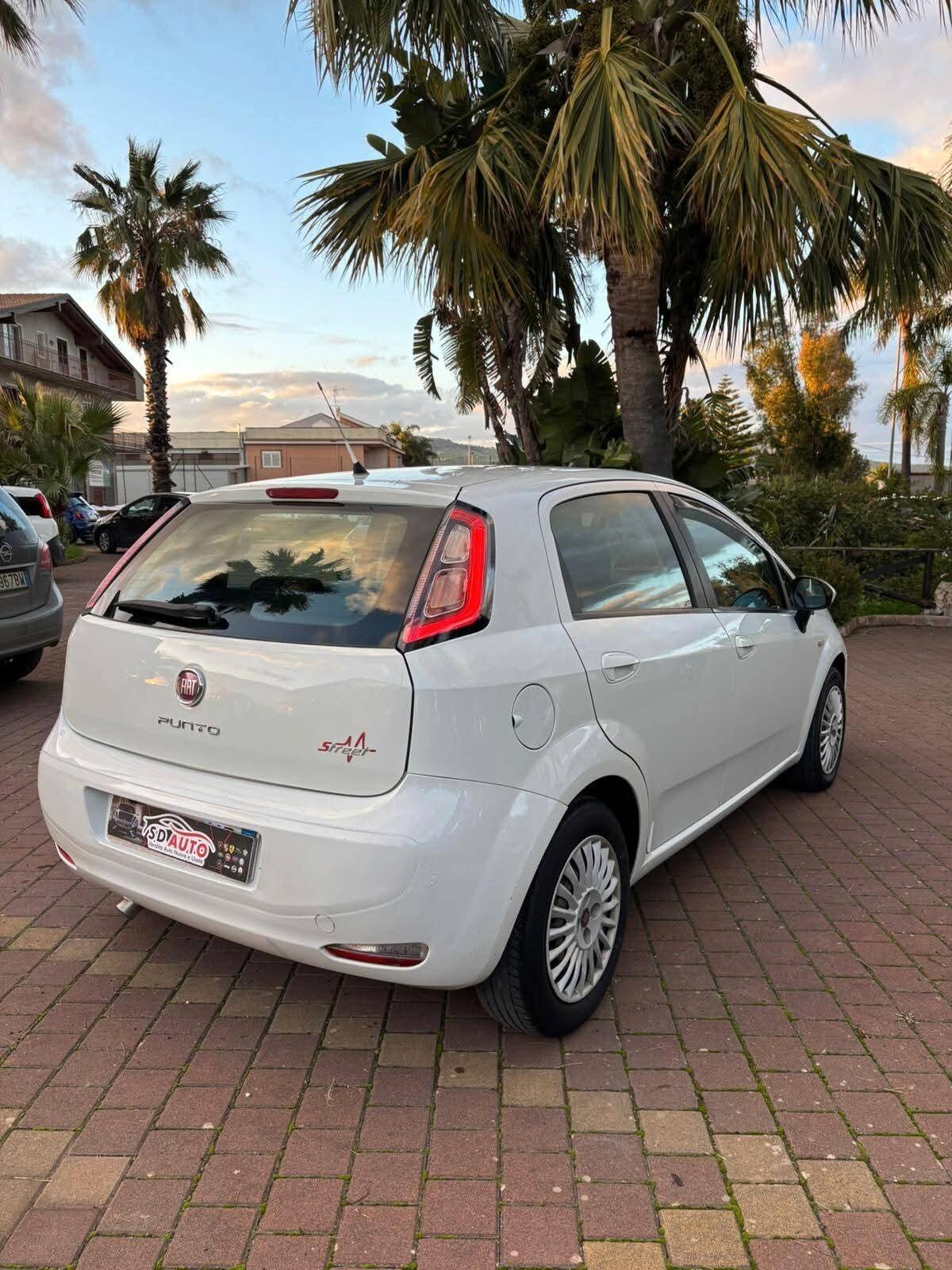 Fiat Punto 1.3 MJT II 75 CV 5 porte Street